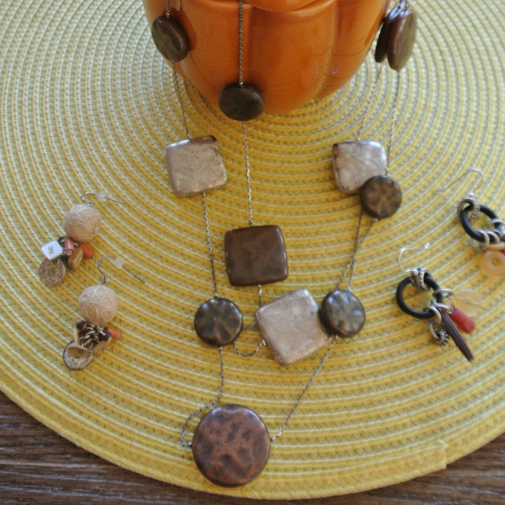 Seasonal Whispers Multi Tone Necklace